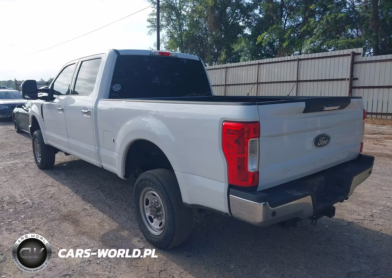 2017 Ford F-250 Xlt VIN:1FT7W2BT5HEB51303 - 3
