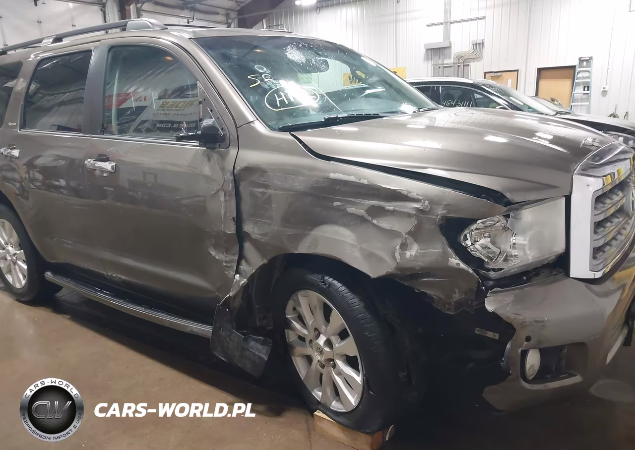 2012 Toyota Sequoia Platinum 5.7L V8 VIN:5TDDW5G13CS070492 - 6