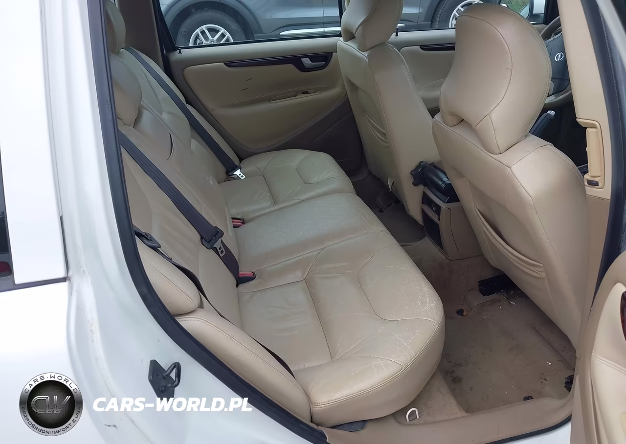 2004 Volvo V70 2.4 VIN:YV1SW61T442409674 - 8