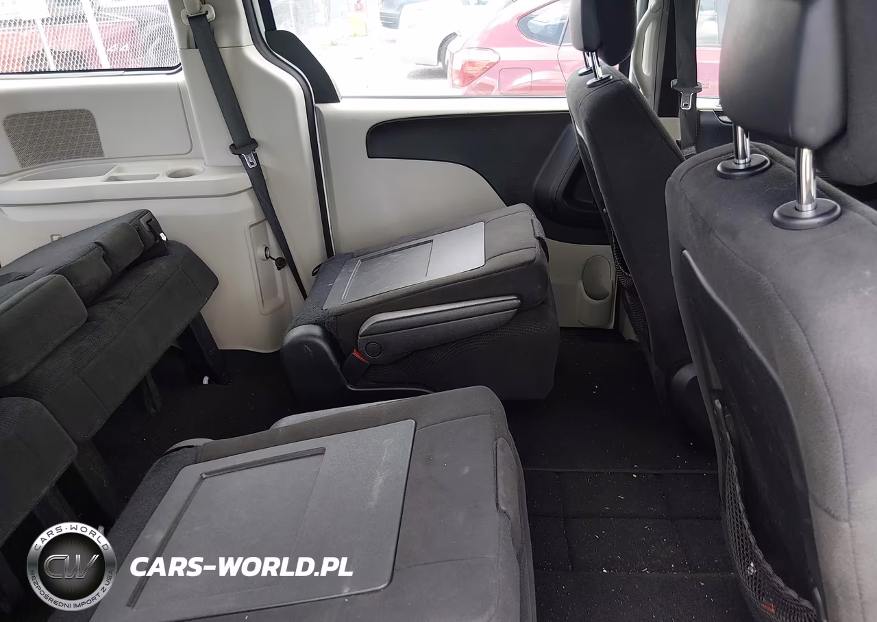 2016 Dodge Grand Caravan American Value Pkg VIN:2C4RDGBG8GR243554 - 8