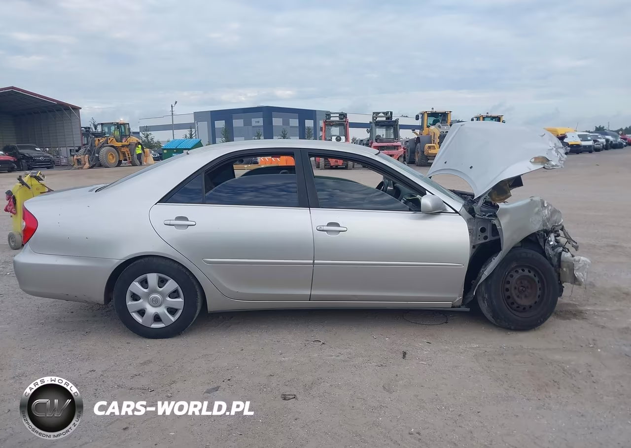 2002 Toyota Camry Le-Xle VIN:JTDBE32K620007015 - 13
