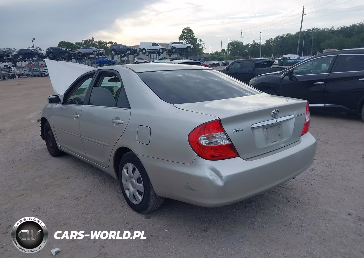 2002 Toyota Camry Le-Xle VIN:JTDBE32K620007015 - 3