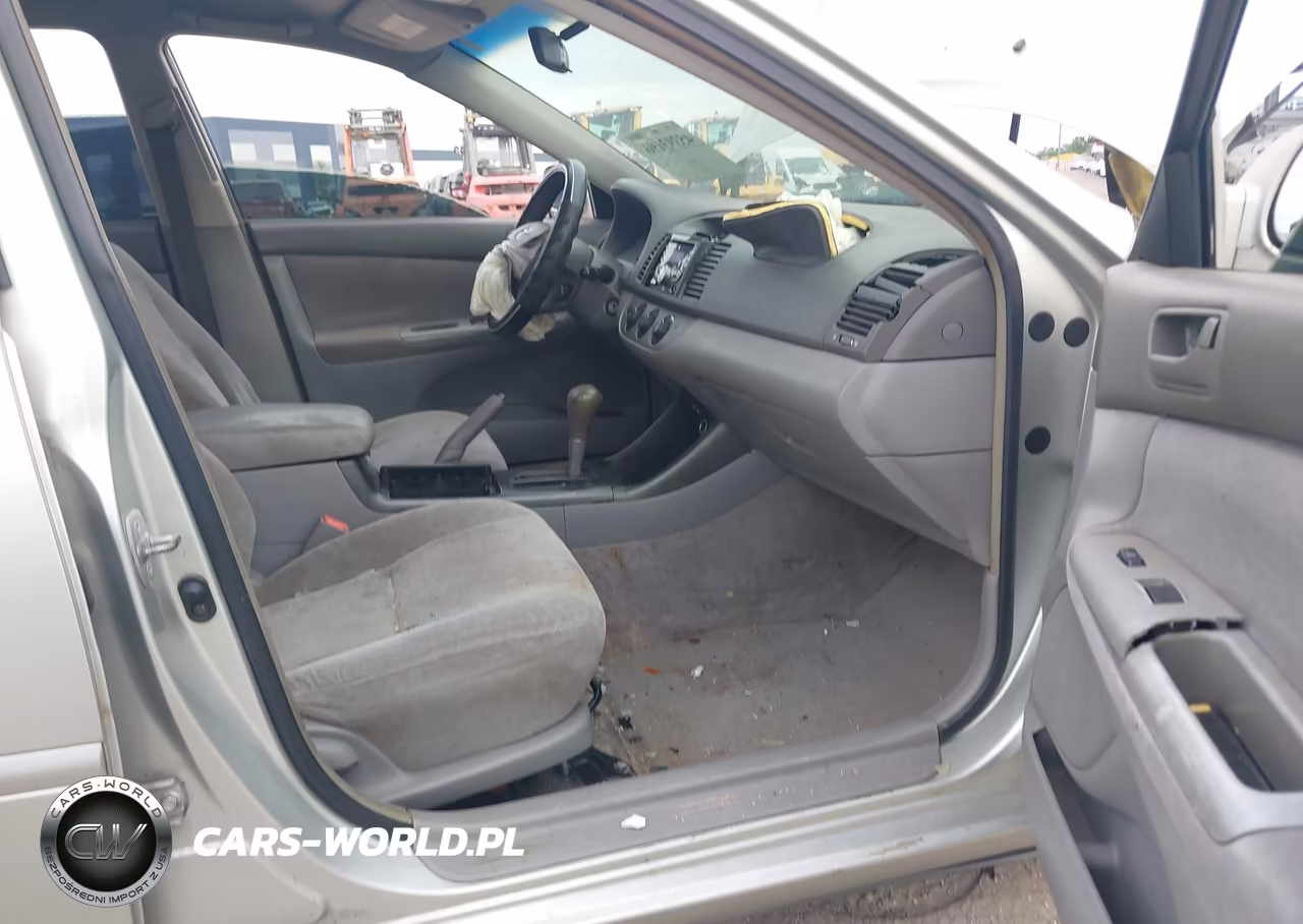 2002 Toyota Camry Le-Xle VIN:JTDBE32K620007015 - 5