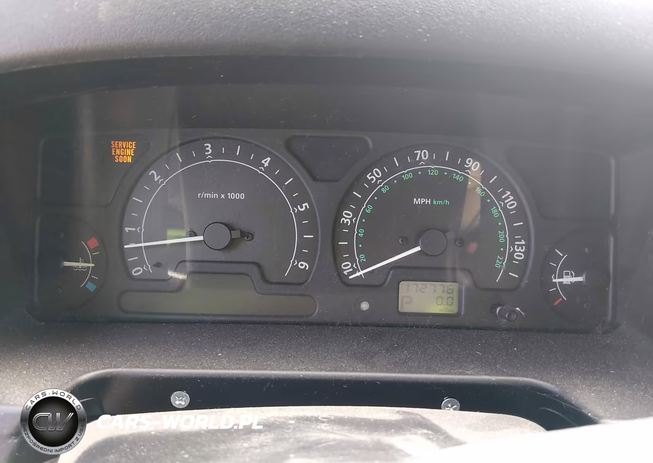 2004 Land Rover Discovery S VIN:SALTL19404A837176 - 7