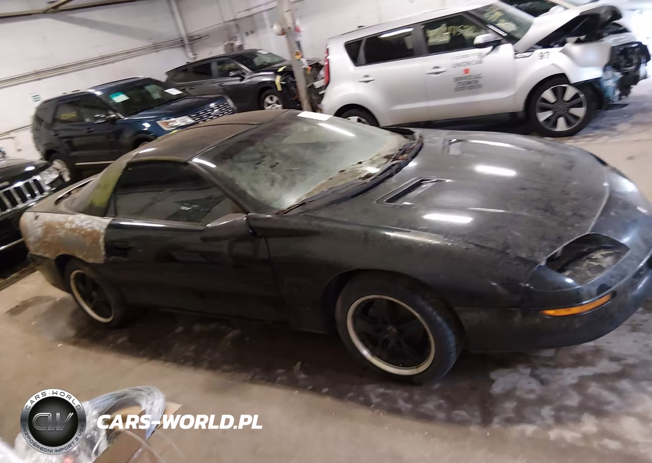 1996 Chevrolet Camaro Z28 VIN:2G1FP22P4T2103042 - 12