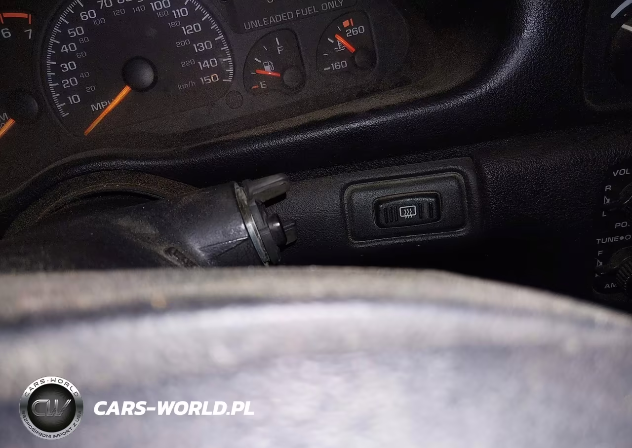 1996 Chevrolet Camaro Z28 VIN:2G1FP22P4T2103042 - 6