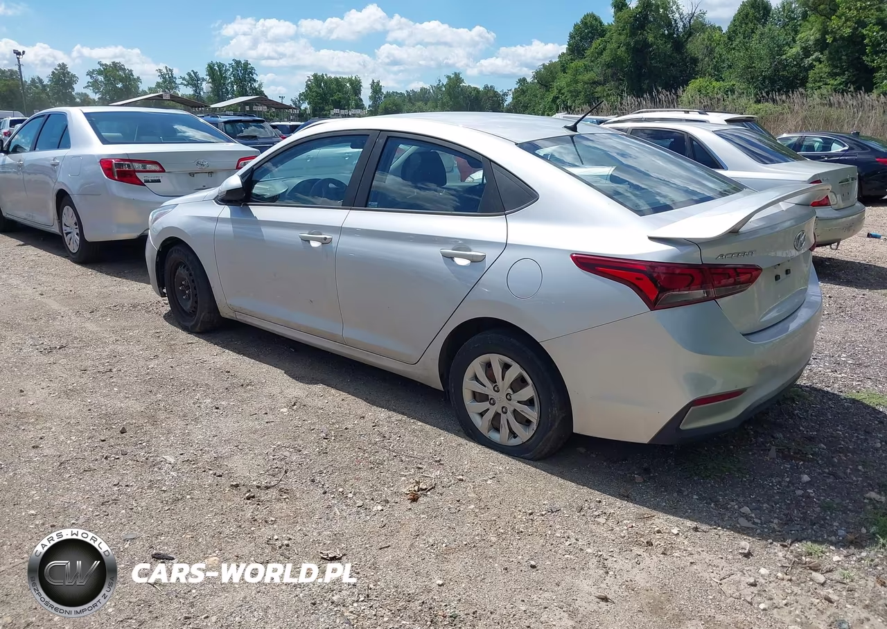 2018 Hyundai Accent Se VIN:3KPC24A35JE012242 - 3