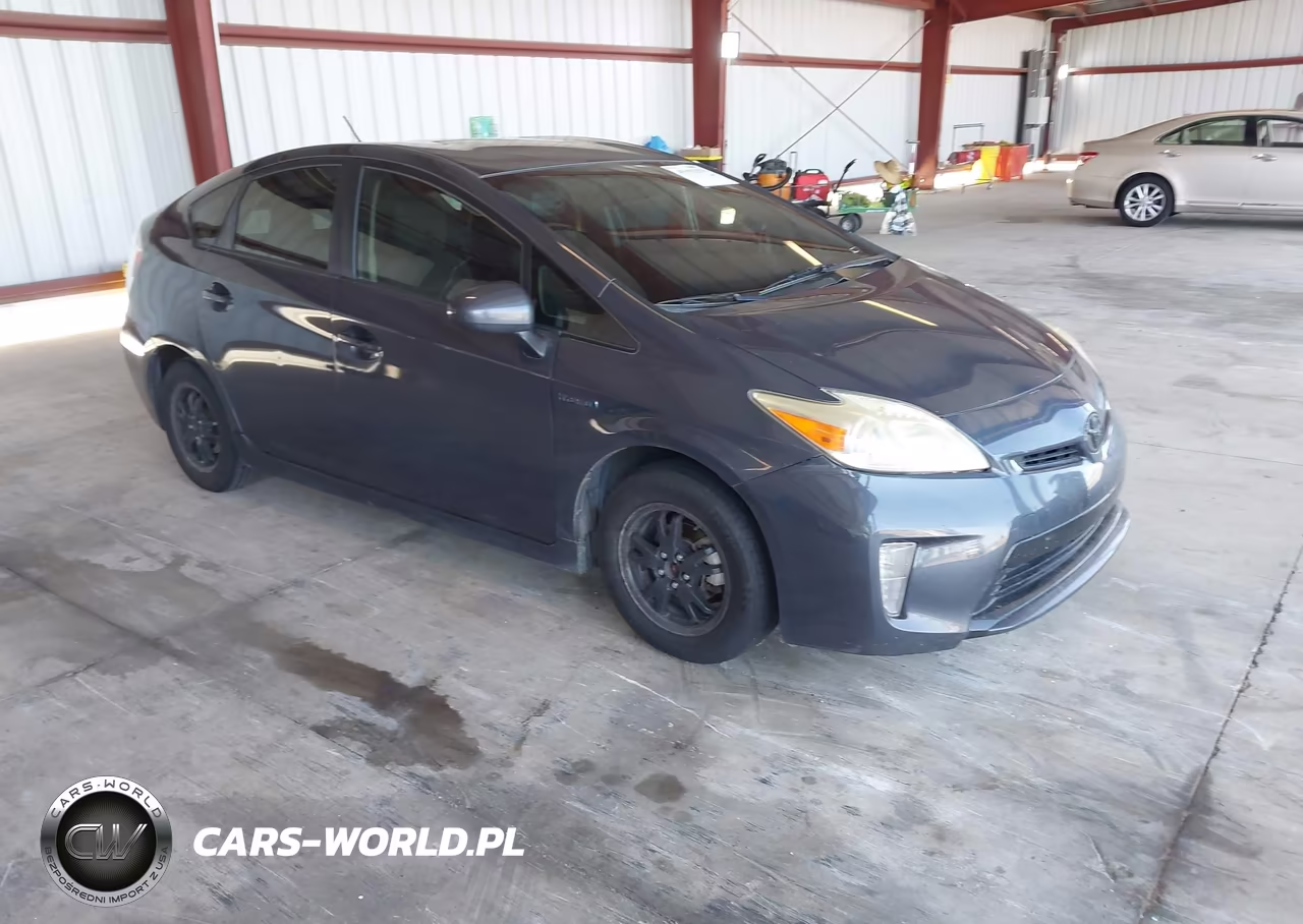 2015 Toyota Prius Two – zdjęcie 1 z 16