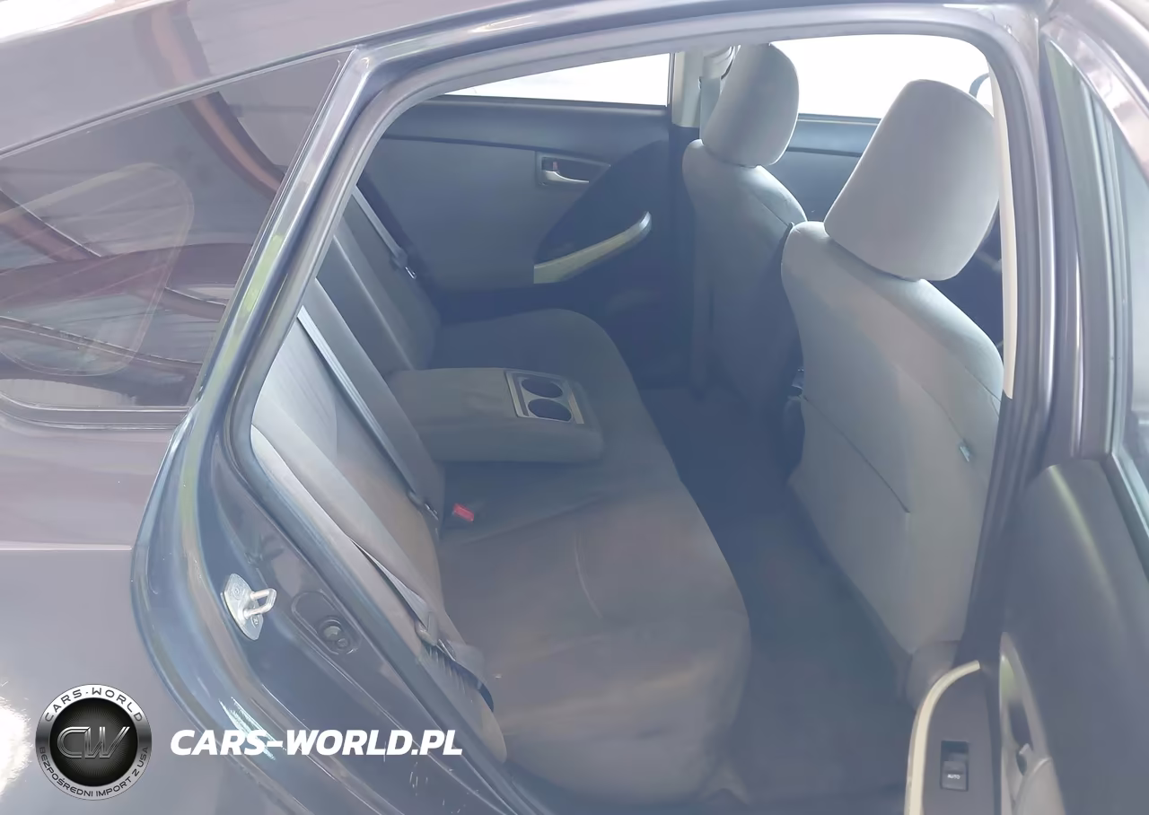2015 Toyota Prius Two VIN:JTDKN3DU0F1980955 - 8