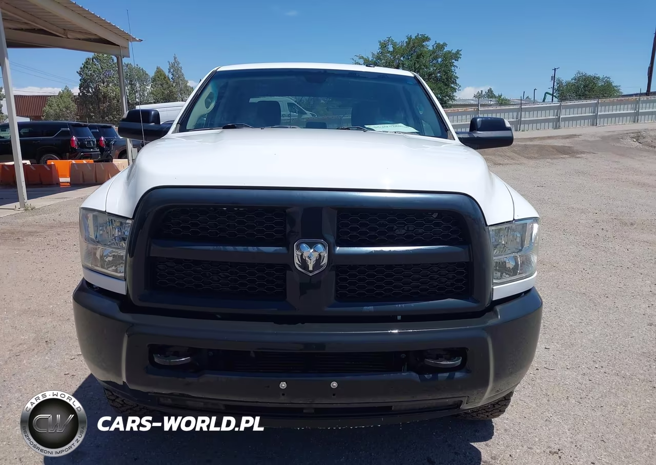 2017 Ram 3500 Tradesman 4X4 8' Box VIN:3C63R3GL4HG785173 - 17