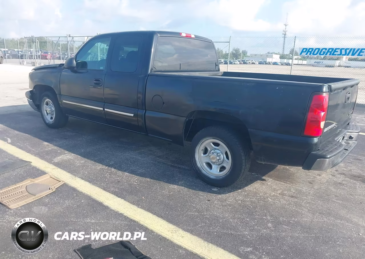 2004 Chevrolet Silverado 1500 Ls VIN:1GCEC19X84Z308070 - 3