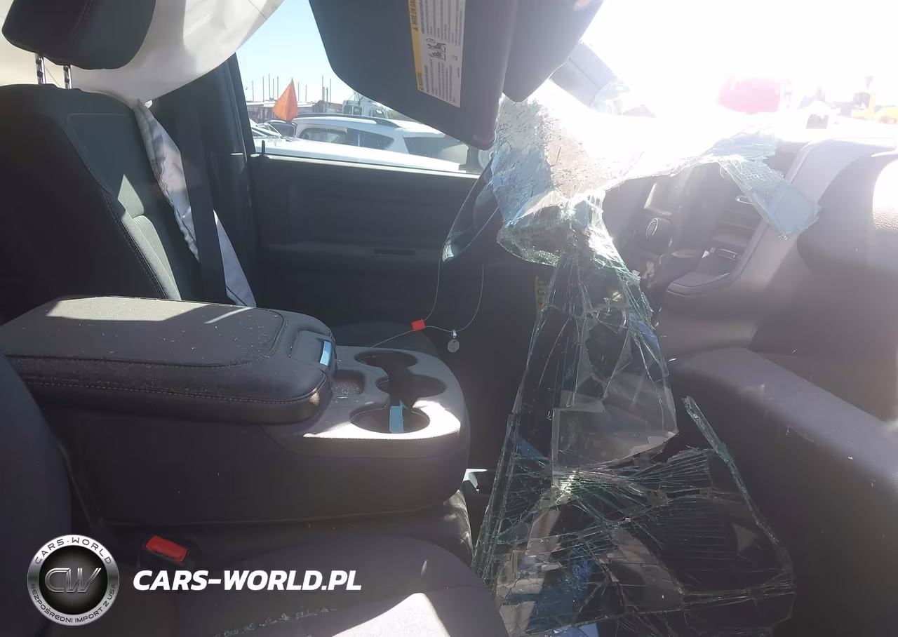 2024 Ram 3500 Tradesman 4X4 8' Box VIN:3C63R3GL0RG263108 - 5