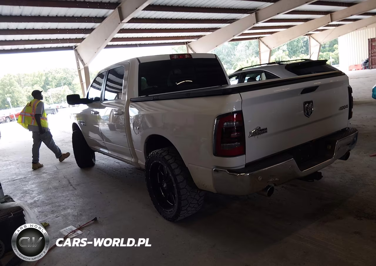 2017 Ram 1500 Big Horn 4X4 5'7 Box VIN:3C6RR7LTXHG506333 - 3