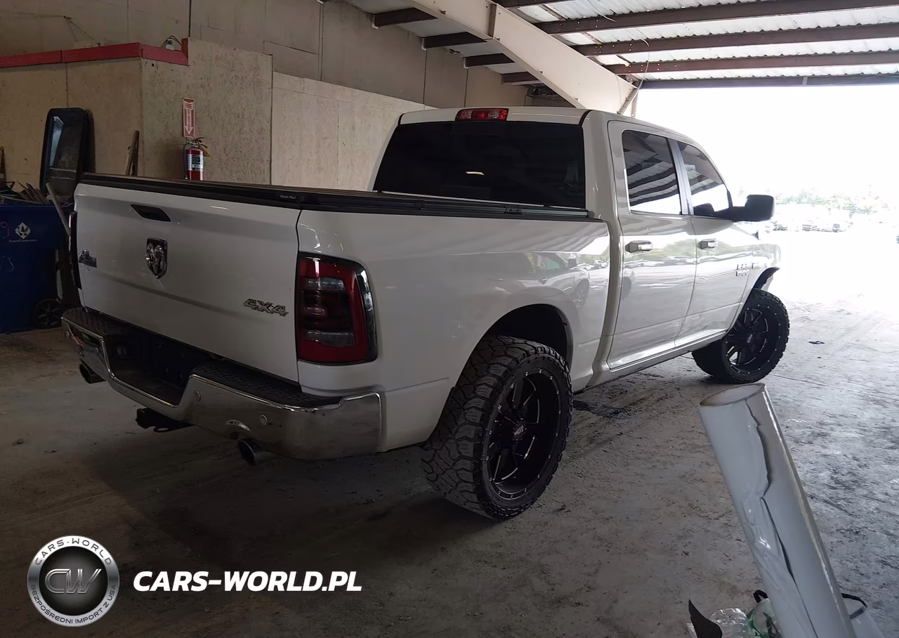 2017 Ram 1500 Big Horn 4X4 5'7 Box VIN:3C6RR7LTXHG506333 - 4