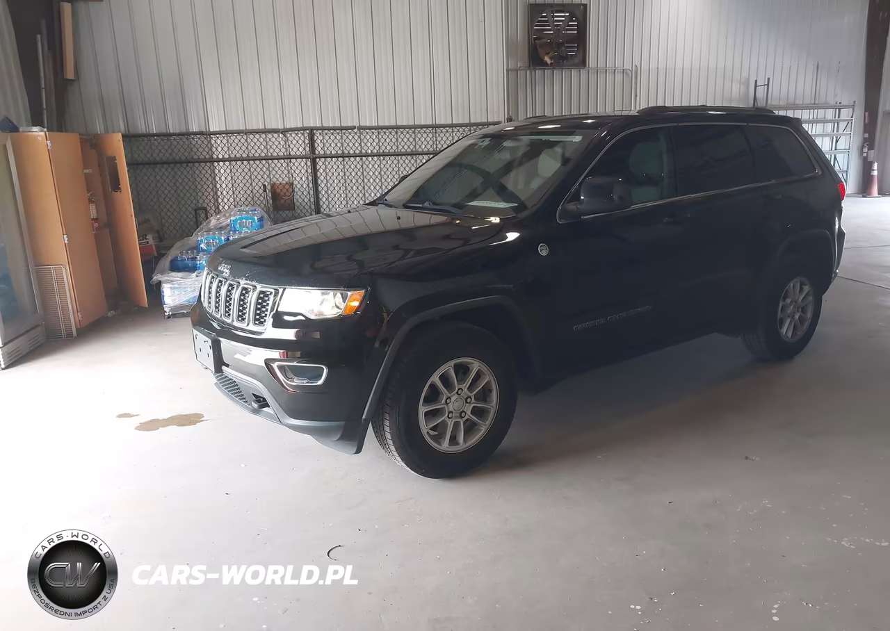 2018 Jeep Grand Cherokee Laredo E 4X4 VIN:1C4RJFAG6JC381436 - 2