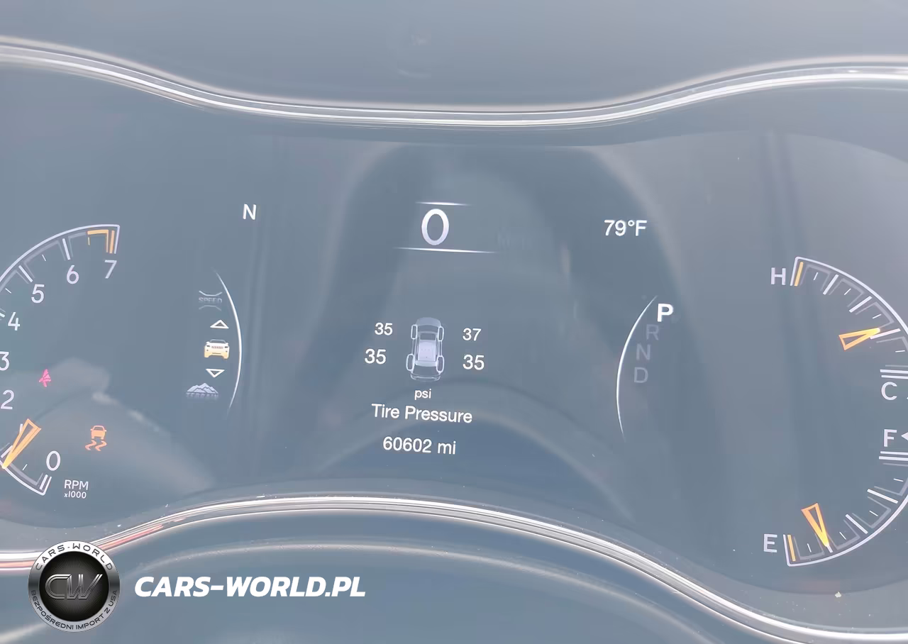 2018 Jeep Grand Cherokee Laredo E 4X4 VIN:1C4RJFAG6JC381436 - 7
