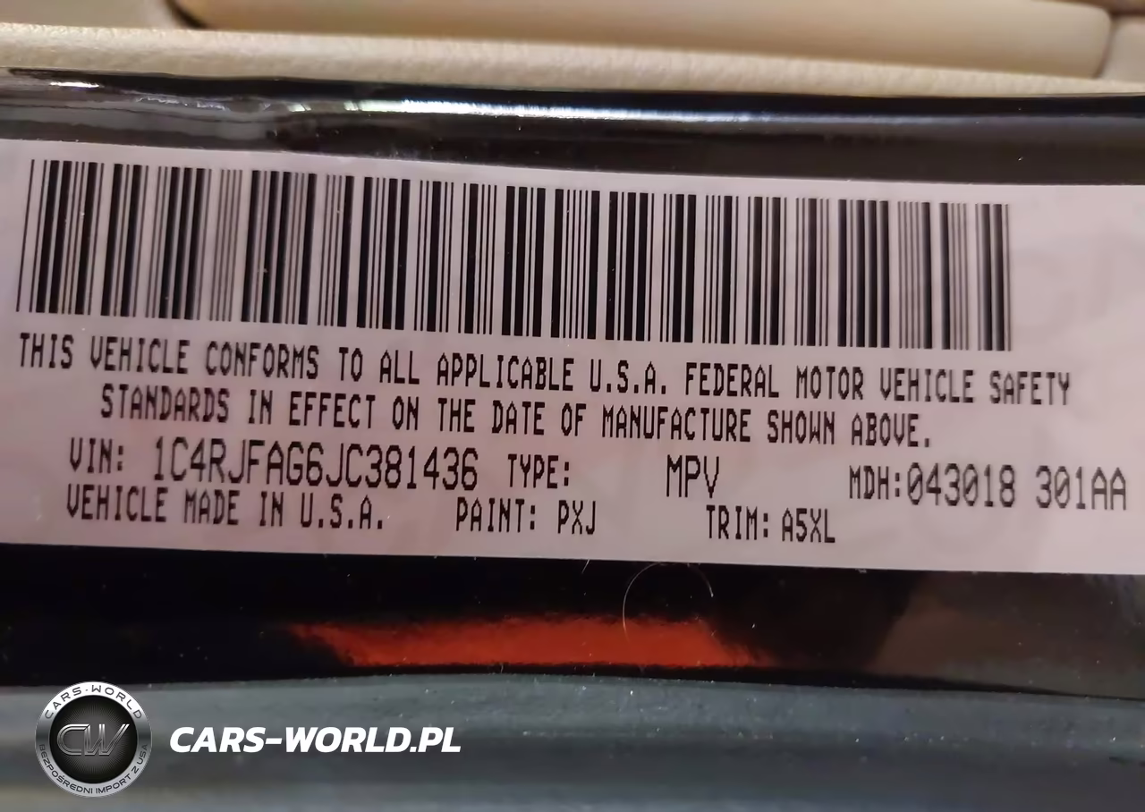 2018 Jeep Grand Cherokee Laredo E 4X4 VIN:1C4RJFAG6JC381436 - 9