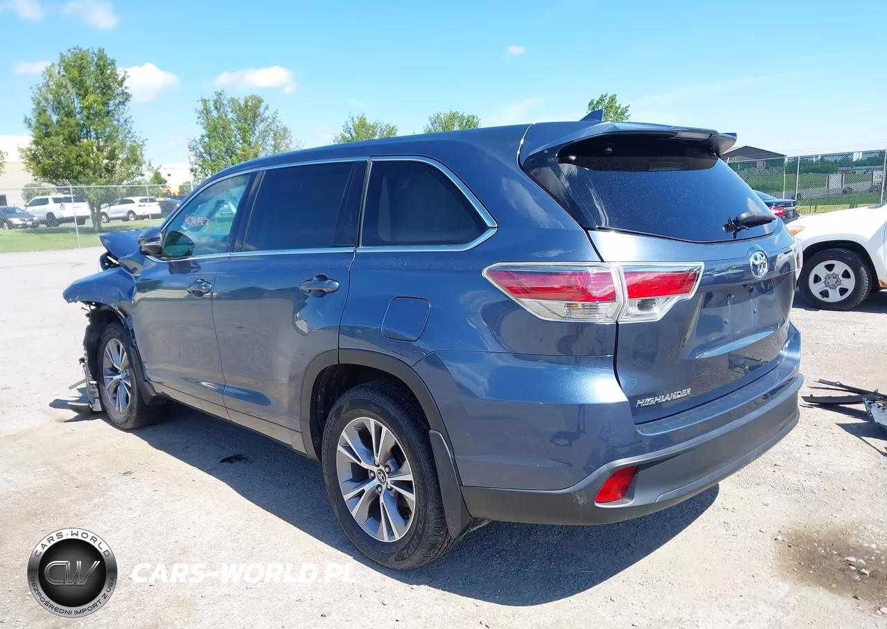 2016 Toyota Highlander Le Plus V6 VIN:5TDBKRFHXGS324746 - 3