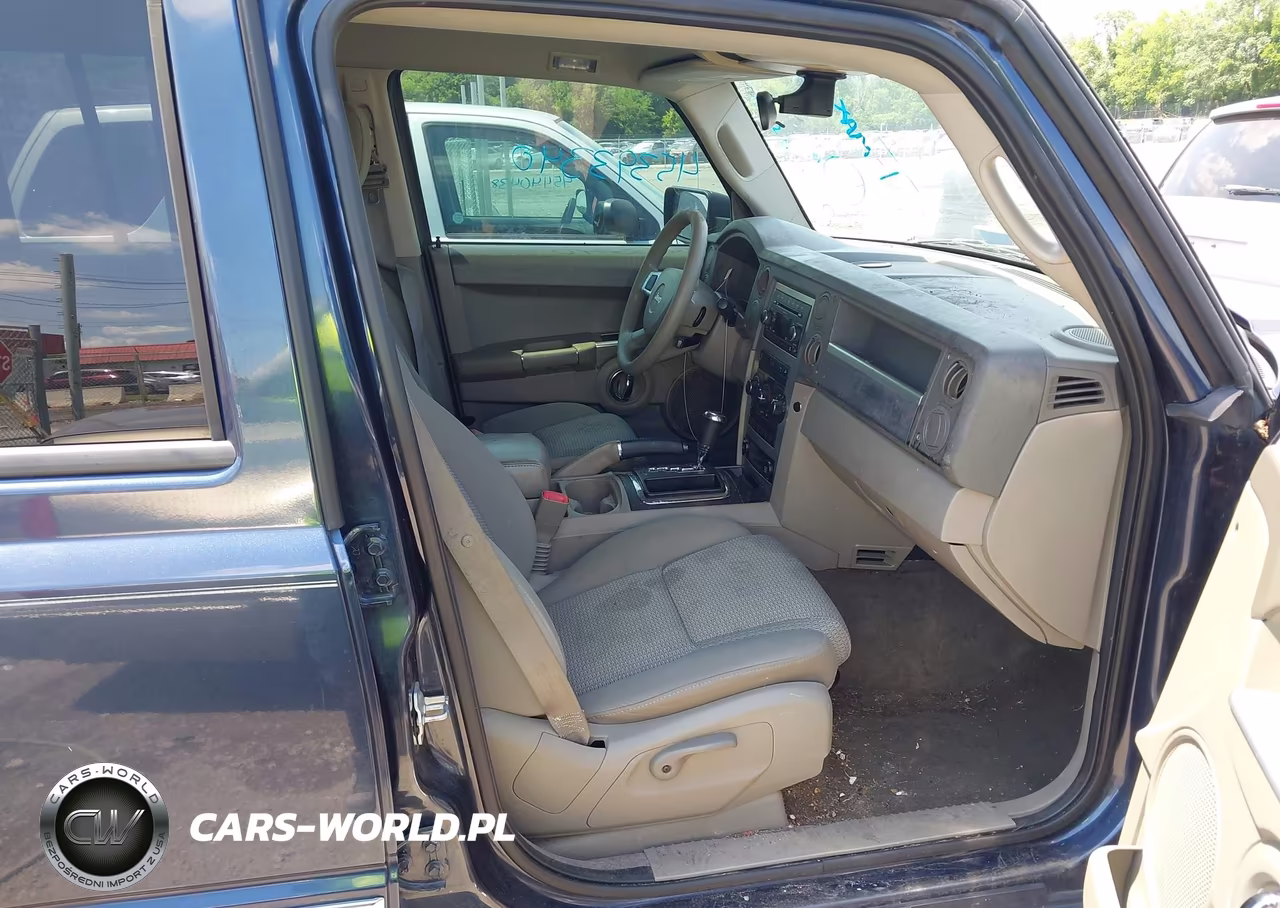 2010 Jeep Commander Sport VIN:1J4RH4GK3AC158843 - 5