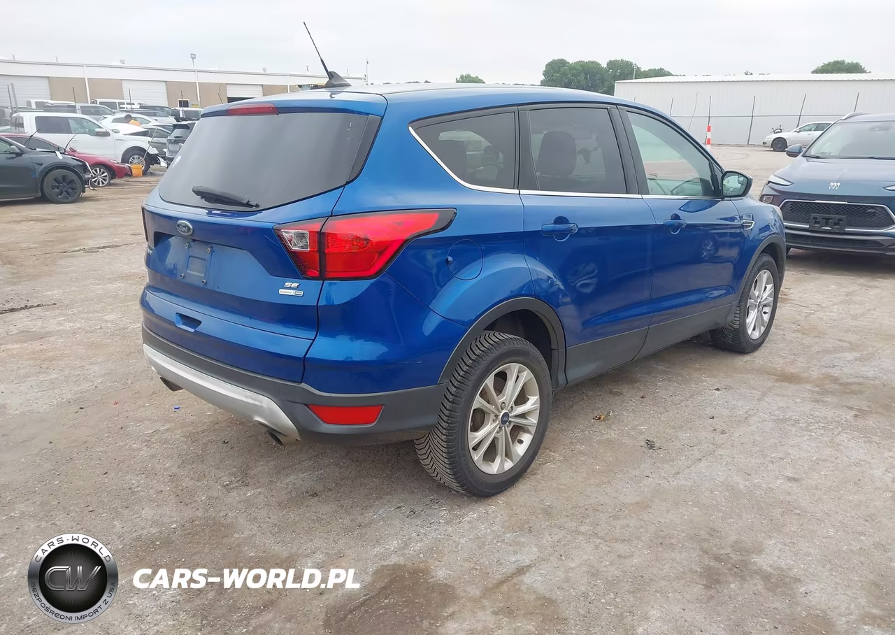 2019 Ford Escape Se VIN:1FMCU9GD2KUB03040 - 4