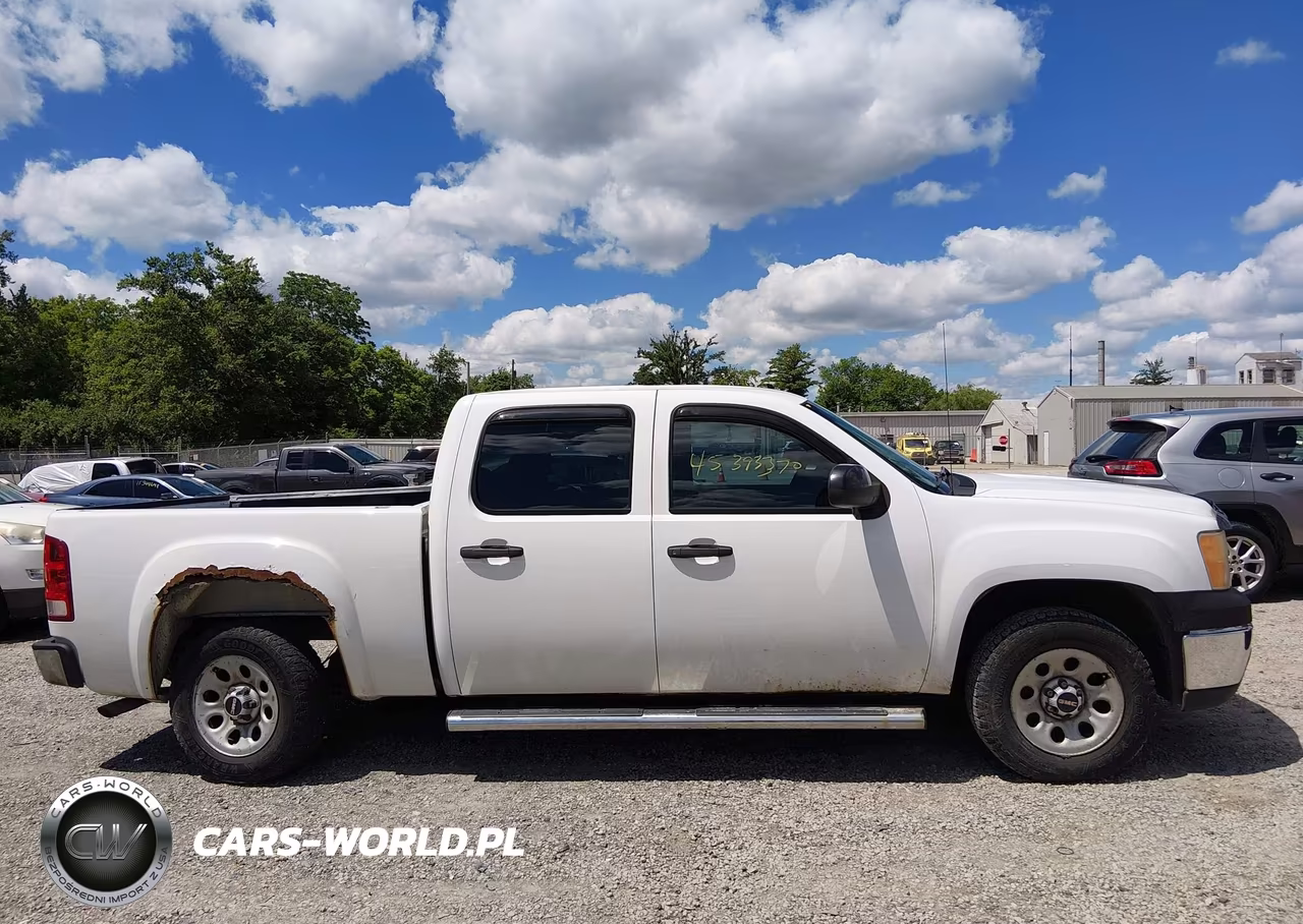 2007 GMC Sierra 1500 Work Truck VIN:2GTEC13C371693203 - 13