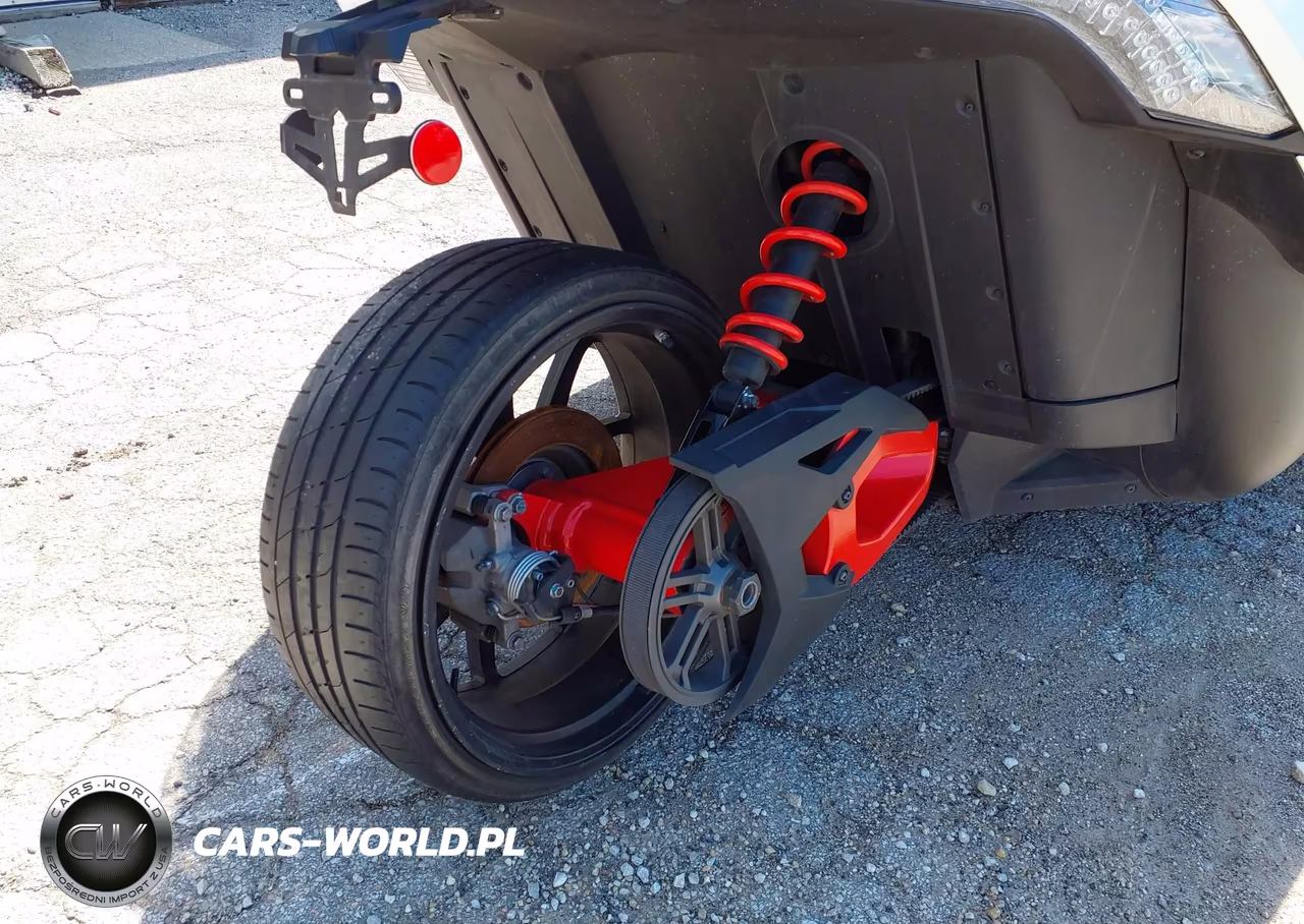 2016 Polaris Slingshot Sl VIN:57XAAPFA2G7116951 - 14
