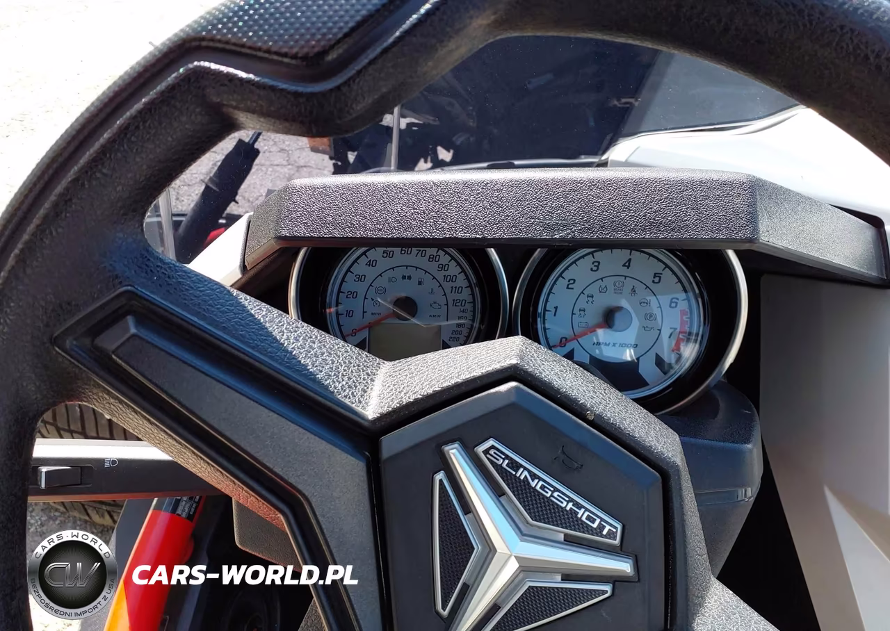 2016 Polaris Slingshot Sl VIN:57XAAPFA2G7116951 - 7