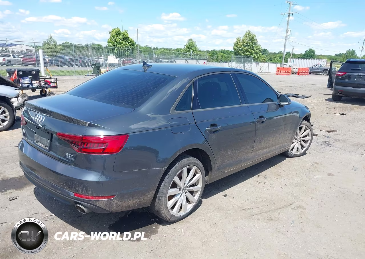 2017 Audi A4 Premium VIN:WAUANAF43HN001628 - 4