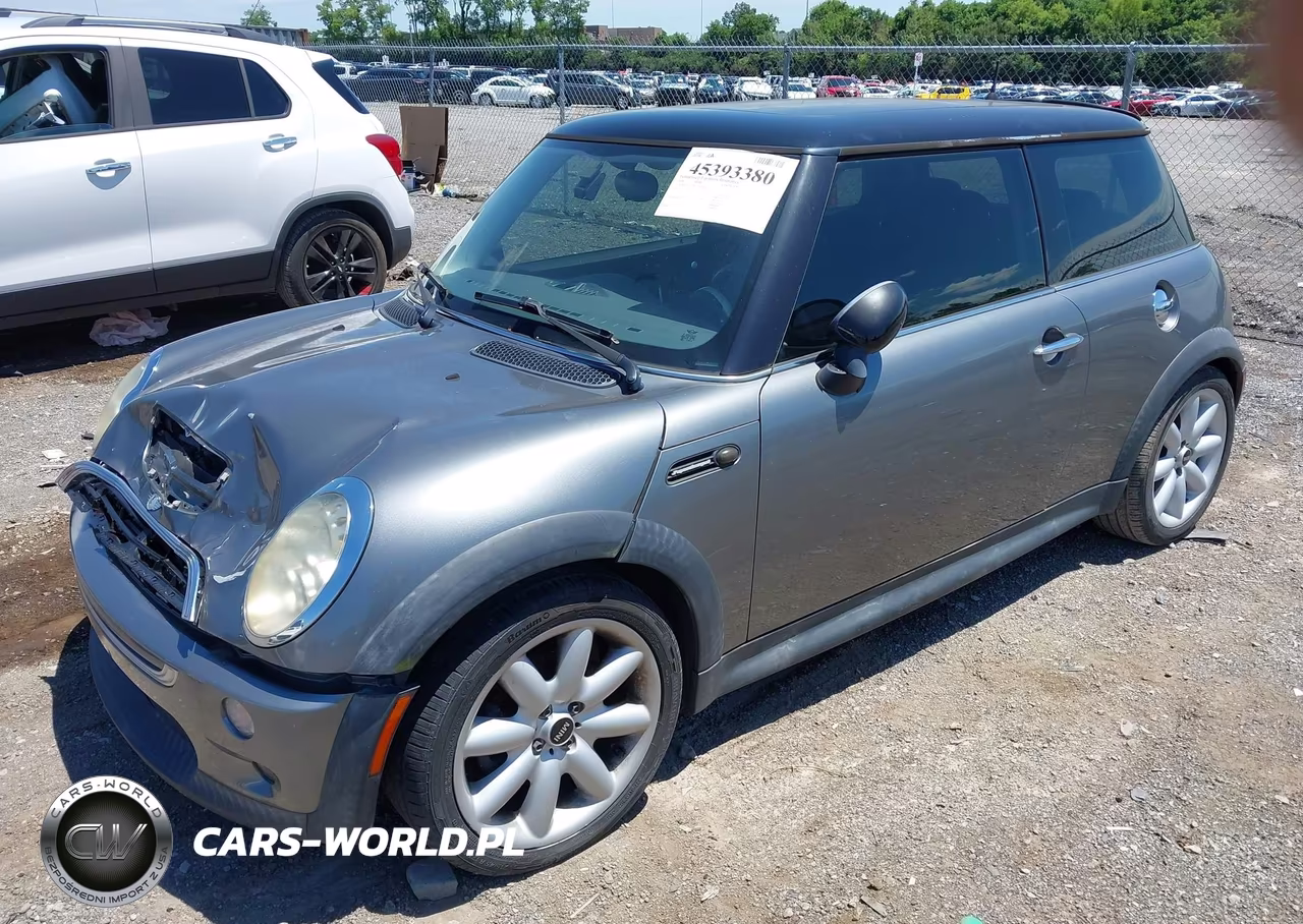 2004 Mini Cooper S VIN:WMWRE334X4TD82969 - 2
