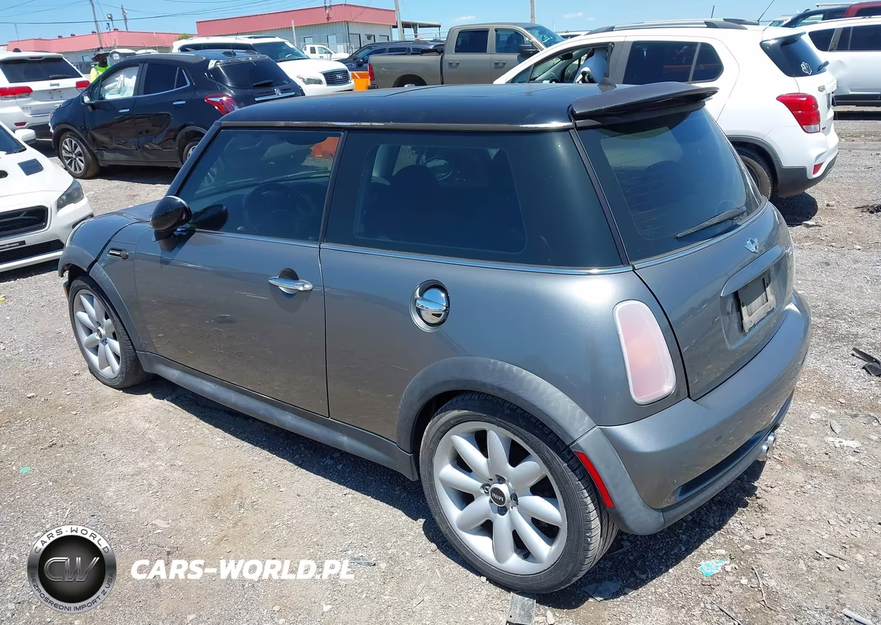 2004 Mini Cooper S VIN:WMWRE334X4TD82969 - 3