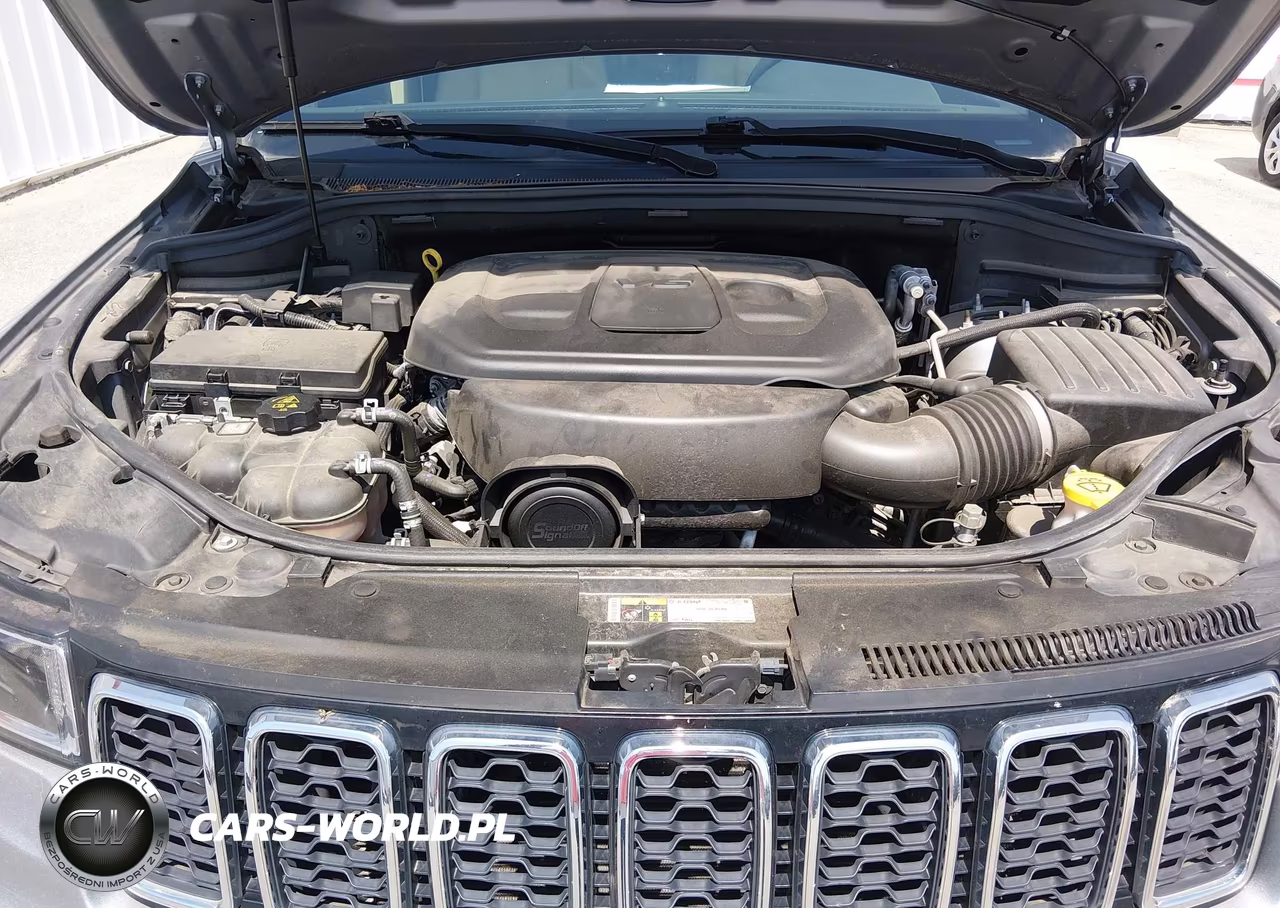 2019 Jeep Grand Cherokee Laredo E 4X4 VIN:1C4RJFAG1KC836937 - 10