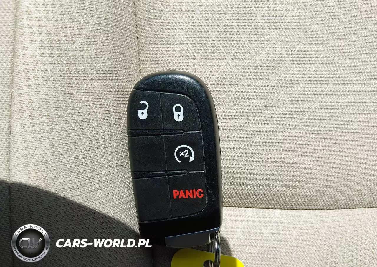 2019 Jeep Grand Cherokee Laredo E 4X4 VIN:1C4RJFAG1KC836937 - 11