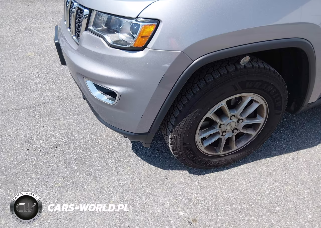 2019 Jeep Grand Cherokee Laredo E 4X4 VIN:1C4RJFAG1KC836937 - 12