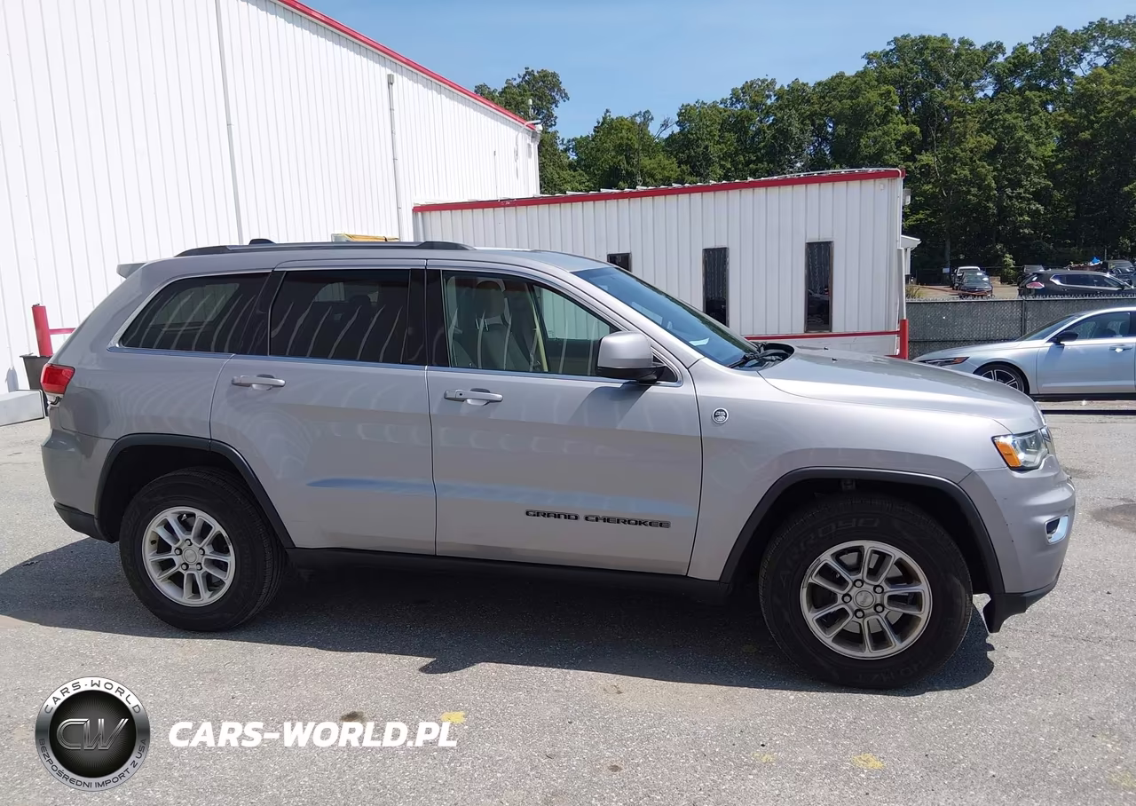 2019 Jeep Grand Cherokee Laredo E 4X4 VIN:1C4RJFAG1KC836937 - 14