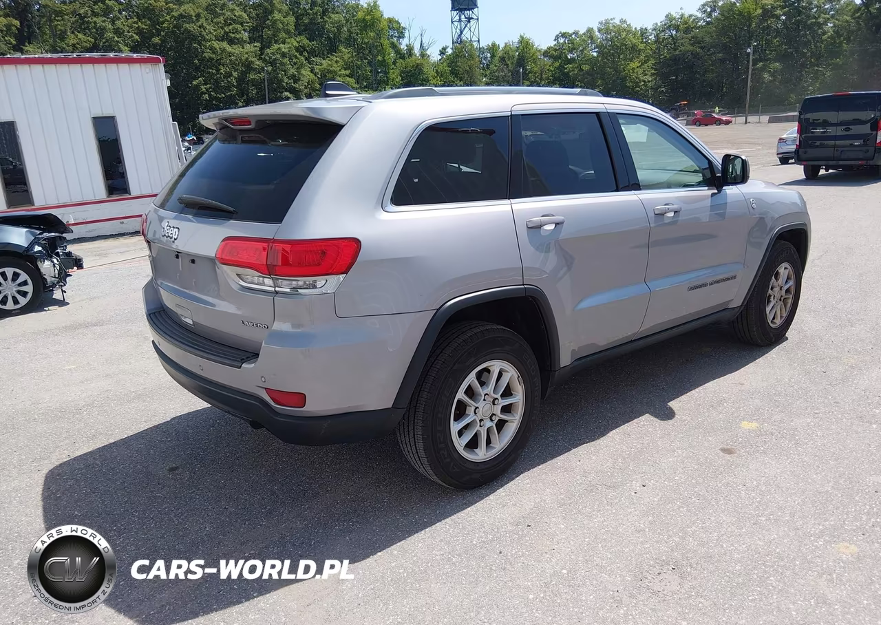 2019 Jeep Grand Cherokee Laredo E 4X4 VIN:1C4RJFAG1KC836937 - 4