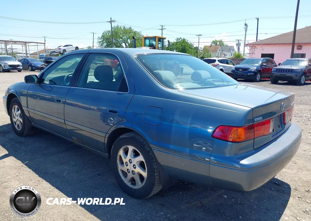 2001 Toyota Camry Le V6 VIN:JT2BF22K710328320 - 3