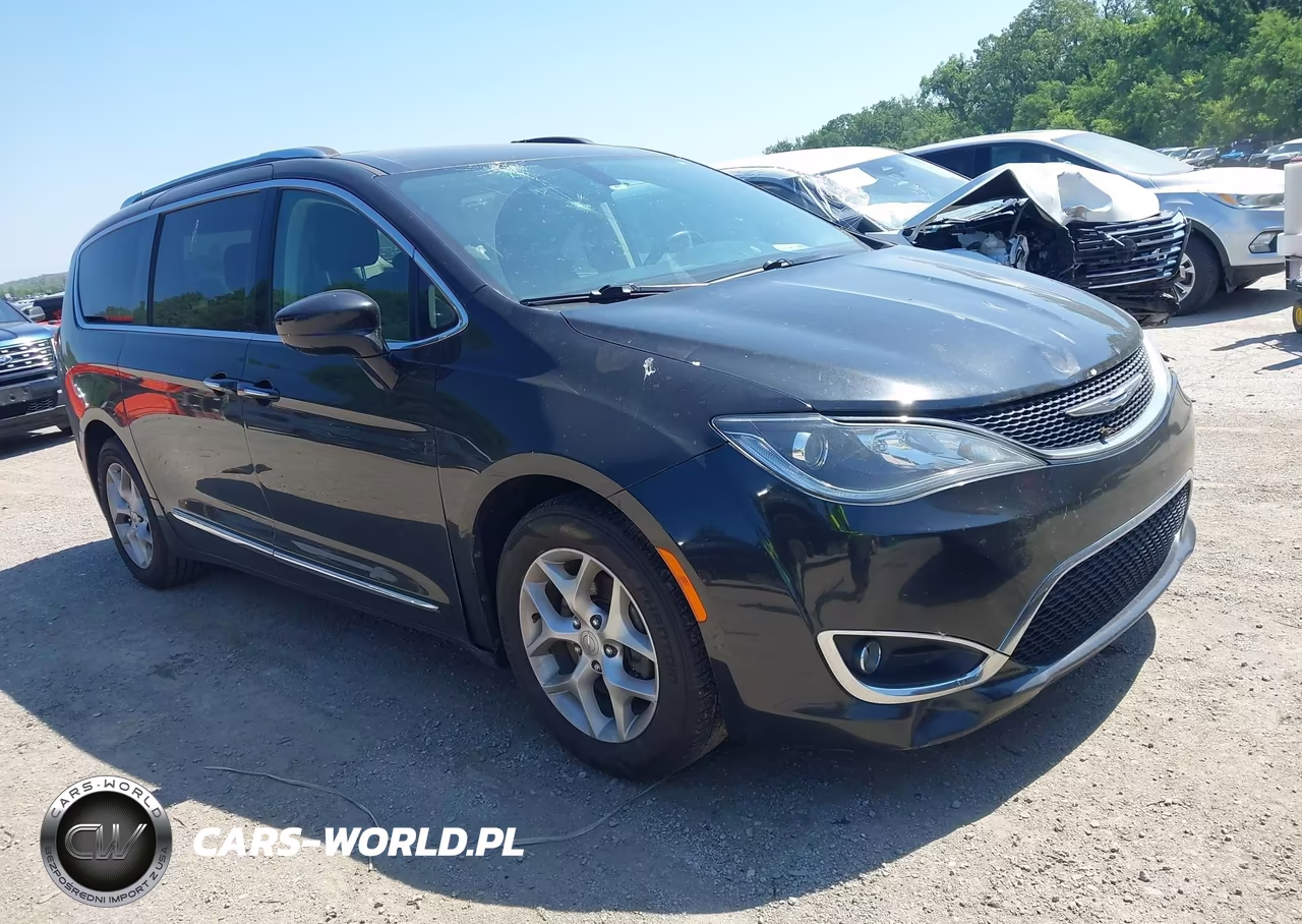 2018 Chrysler Pacifica Touring L Plus – zdjęcie 1 z 16
