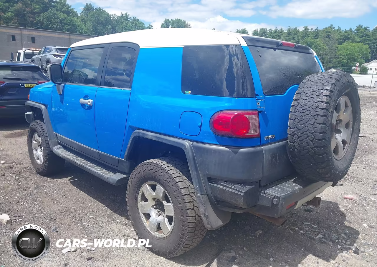 2007 Toyota Fj Cruiser VIN:JTEBU11F870046820 - 3
