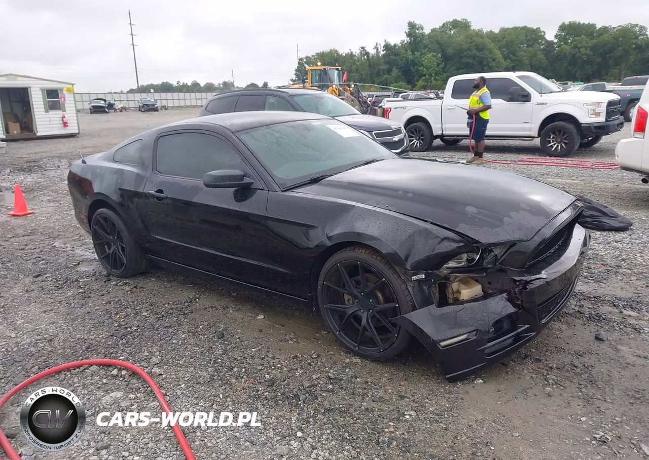 2014 Ford Mustang V6 – zdjęcie 1 z 16
