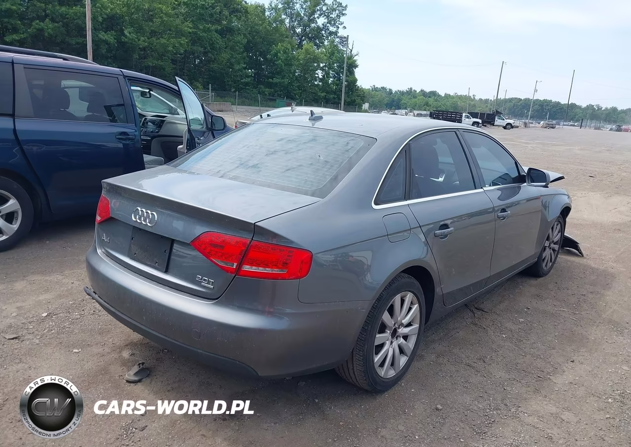 AUDI A4 PREMIUM VIN:WAUBFAFL4CN011568 - 4