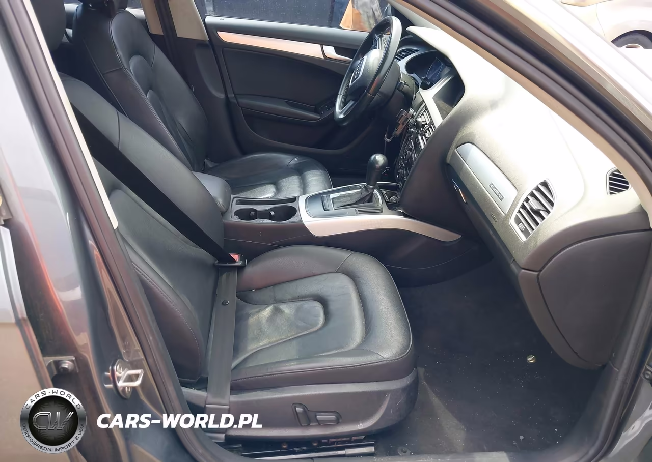 AUDI A4 PREMIUM VIN:WAUBFAFL4CN011568 - 5