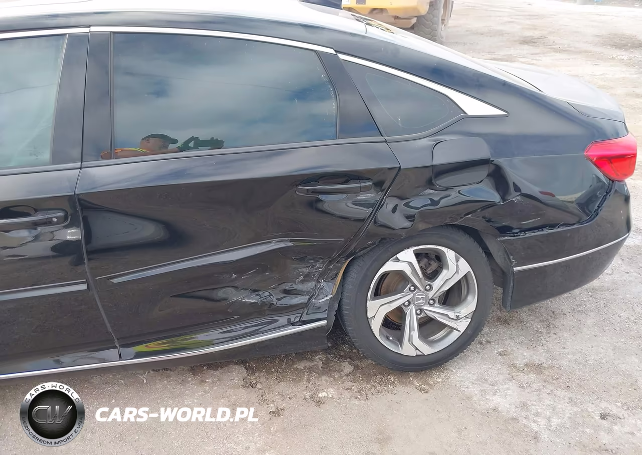 2018 Honda Accord Ex VIN:1HGCV1F4XJA250373 - 6