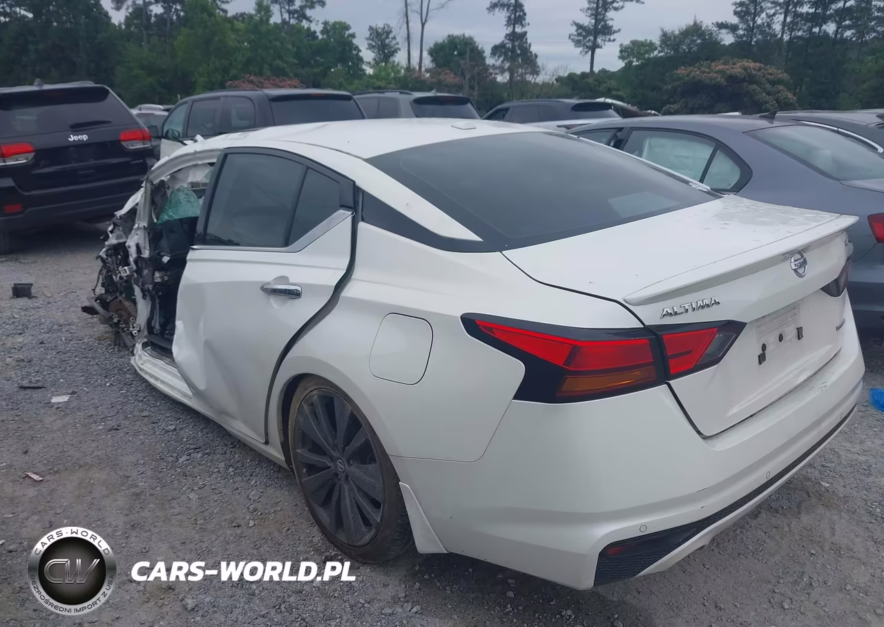 2019 Nissan Altima 2.0 Edition One VIN:1N4AL4FV8KC154324 - 3