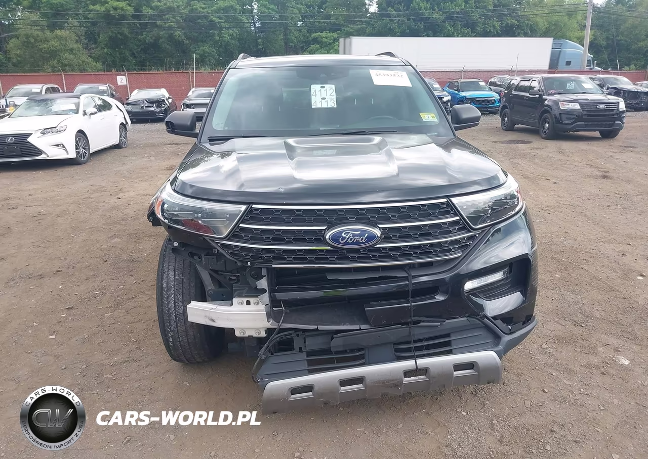 2021 Ford Explorer Xlt VIN:1FMSK8DH2MGA53924 - 17