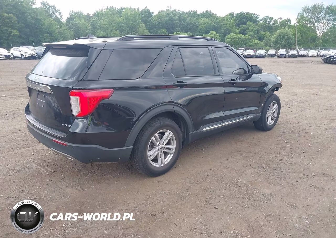 2021 Ford Explorer Xlt VIN:1FMSK8DH2MGA53924 - 4