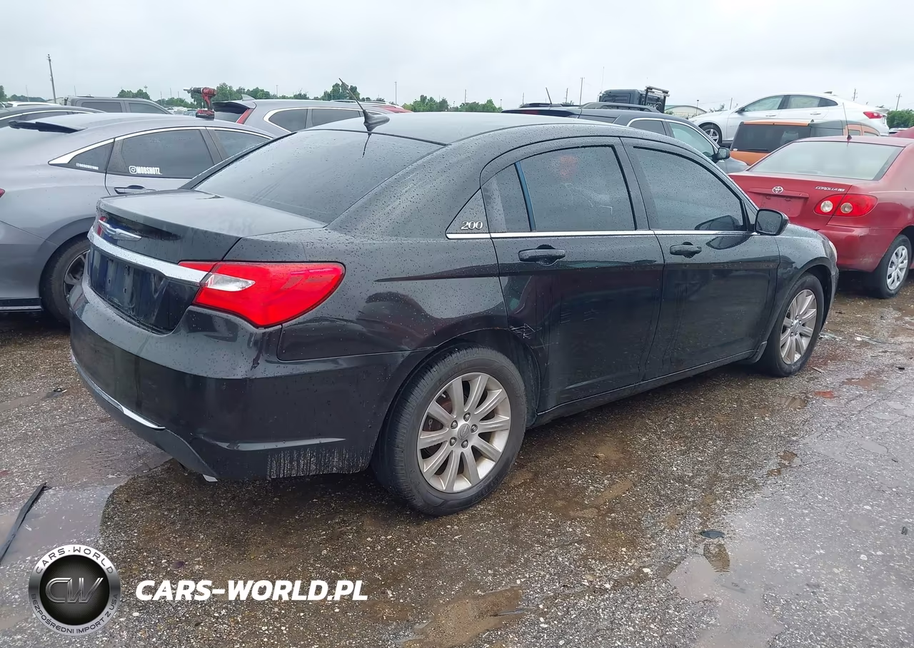 2012 Chrysler 200 Touring VIN:1C3CCBBB5CN198200 - 4