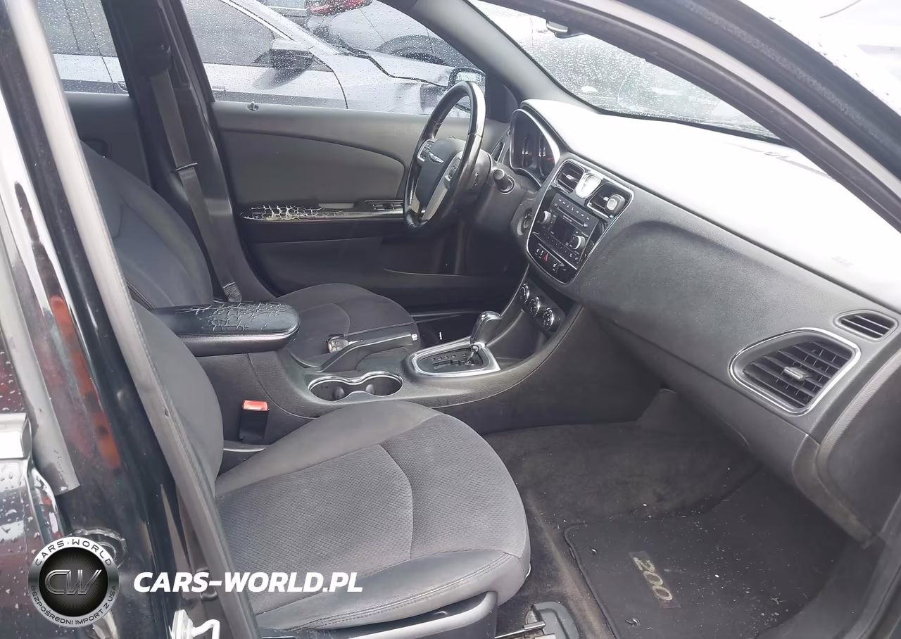 2012 Chrysler 200 Touring VIN:1C3CCBBB5CN198200 - 5