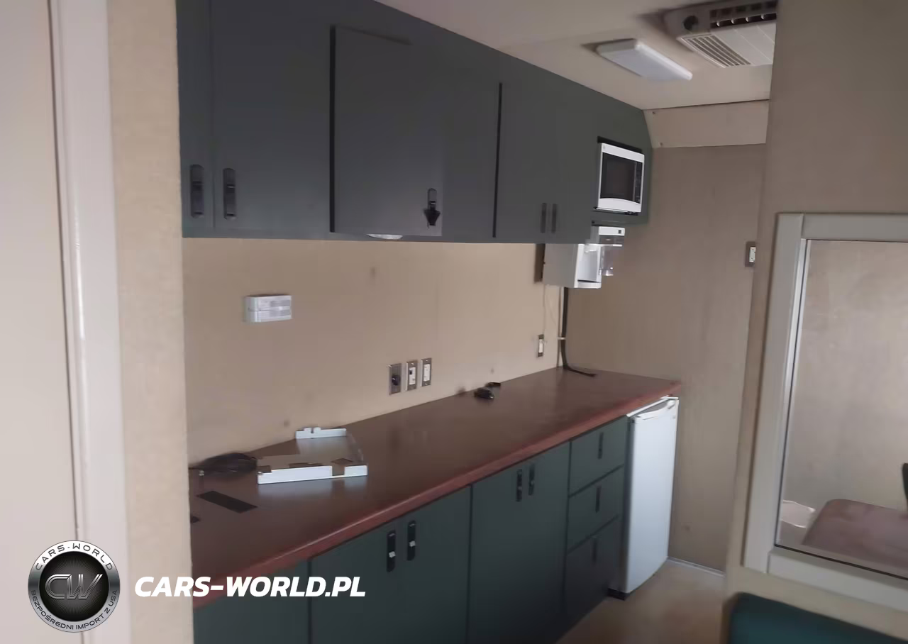 2010 Freightliner M2 106 Medium Duty VIN:1FVACXDTXAHAL3560 - 22
