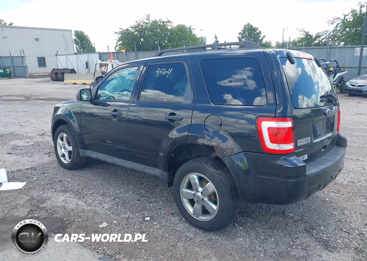 2011 Ford Escape Xlt VIN:1FMCU0D72BKB51594 - 3