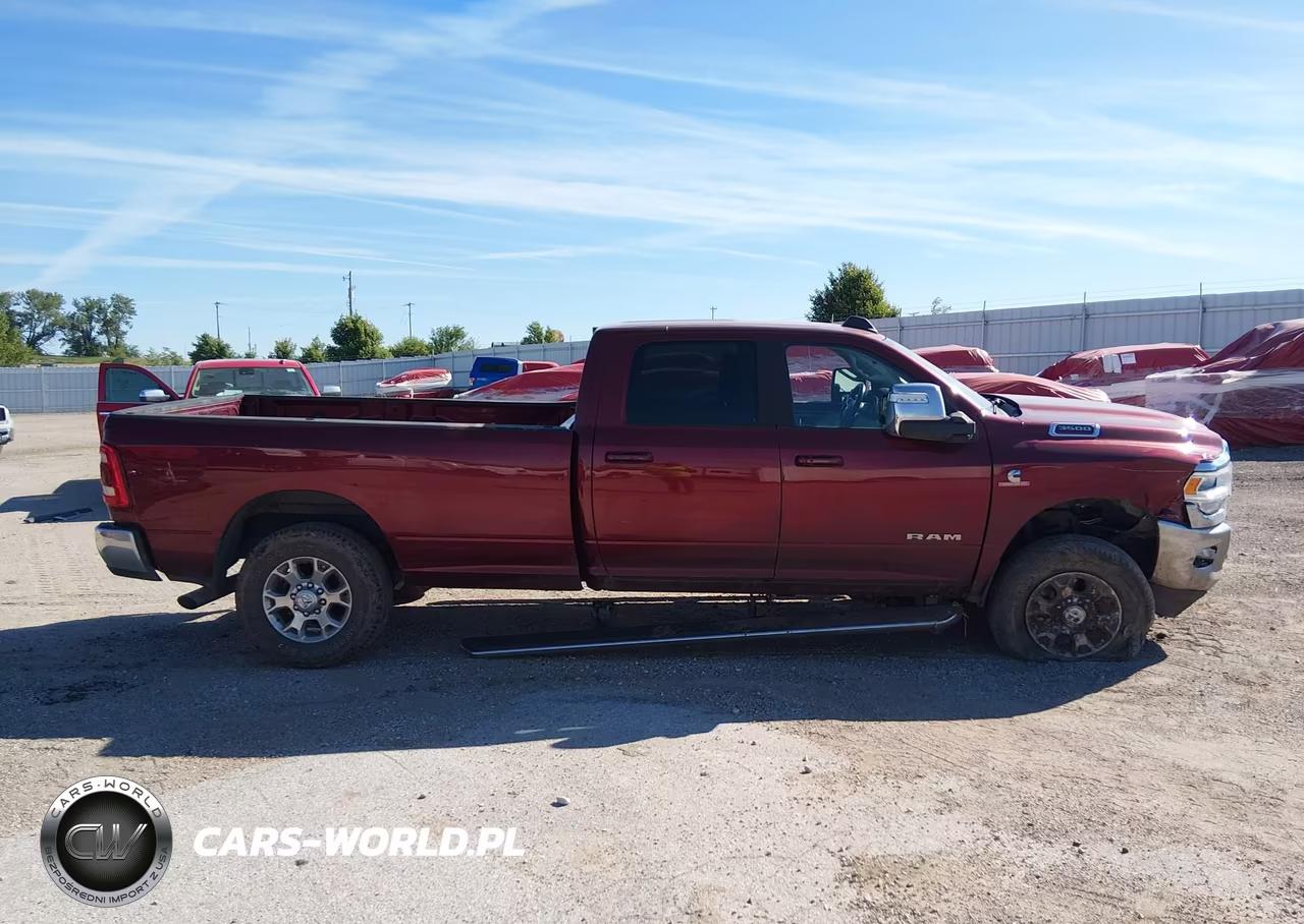 2024 Ram 3500 Laramie 4X4 8' Box VIN:3C63R3JL8RG326335 - 14